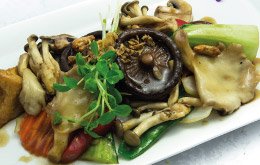 HEALTHY SHITAKE MUSHROOM STIR FRY